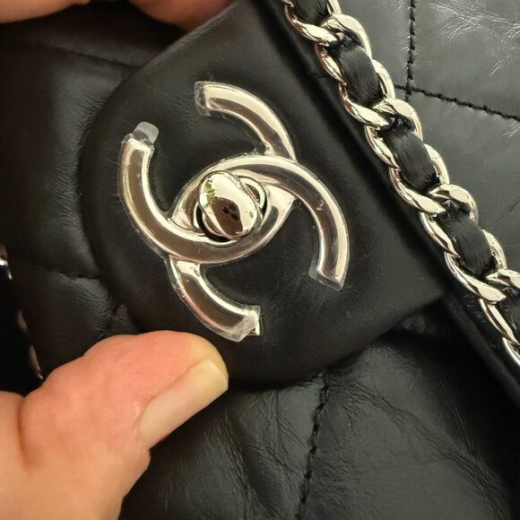 Chanel Timeless leather black crossbody bag - Picture 4 of 11